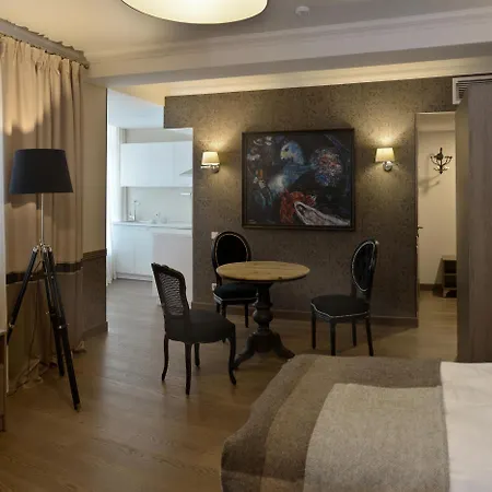 Zentrum Szálloda 4*